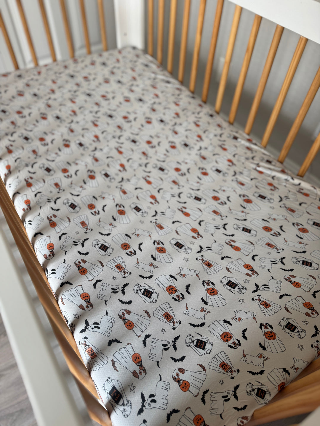 Howl-O-Ween (Crib Sheet)