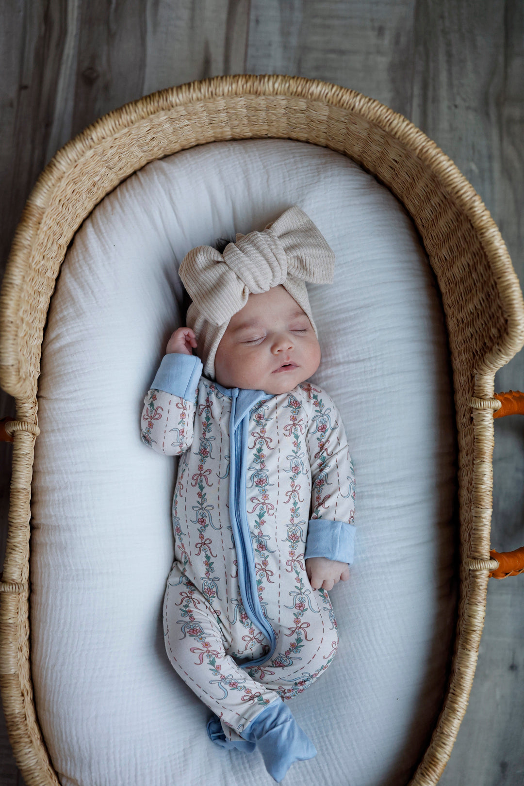 Bow Blossom (Convertible Zip Footies)