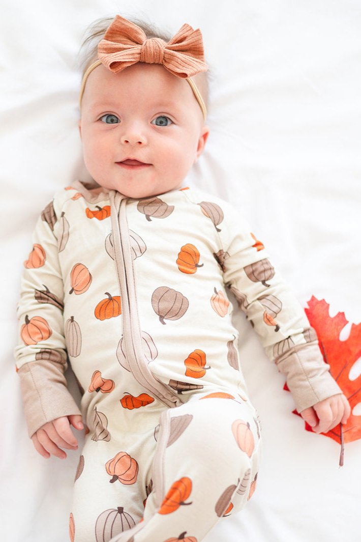 Pumpkins Beige (Convertible Zip Footies)