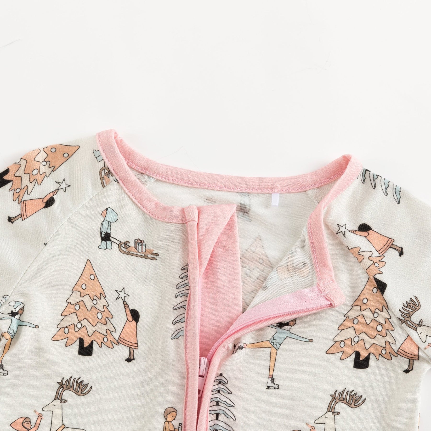 Dreamy Graphic Footie - Winter White/Deep Pink main image 0